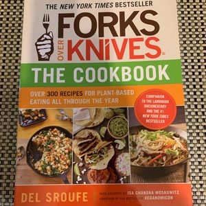 🌼 2/$12 - Book - Forks over Knives by Del Sroufe